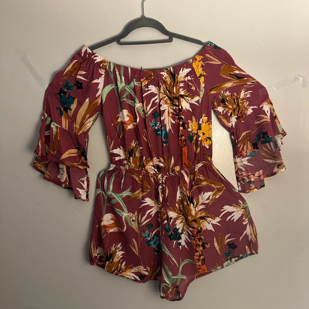 Express floral romper size small